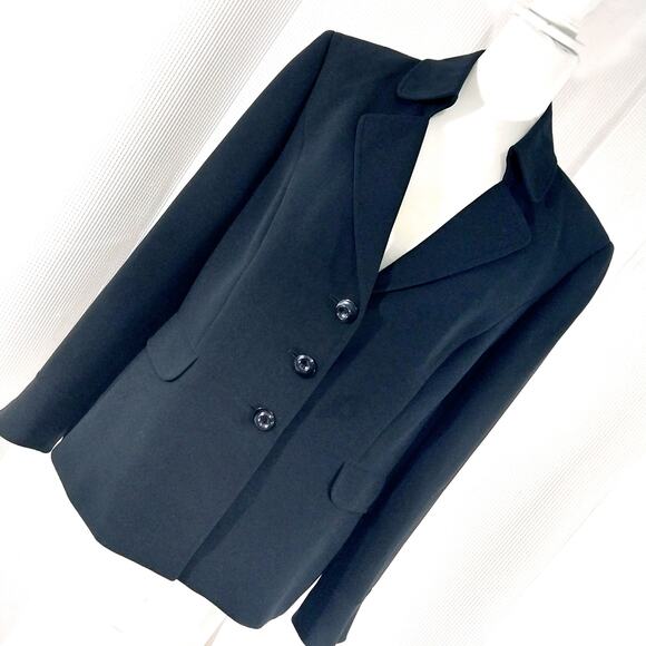 Tahari Jackets & Blazers - TAHARI! IMPECCABLY TAILORED BLACK 3 BUTTON FRONT JACKET, BLAZER! SZ 16